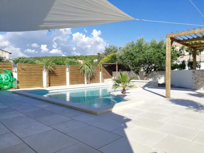 margelles_bloc_vendee_avec_dallage_assorti_ton_ivoire_830726869